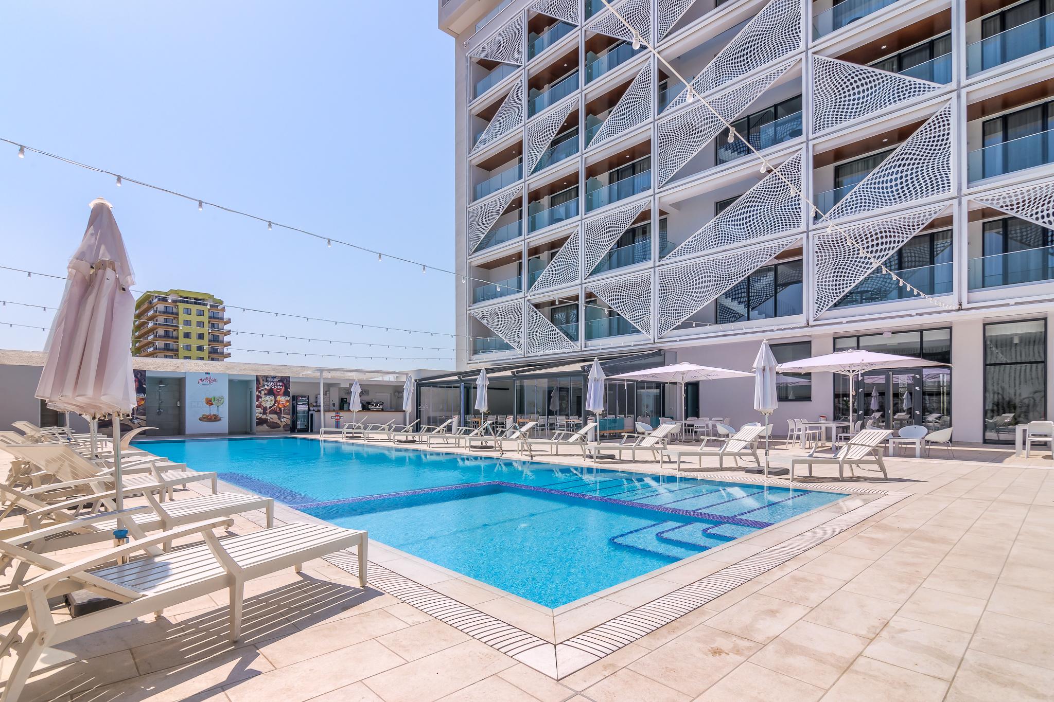 Nyota Hotel & Conference Center Mamaia Esterno foto
