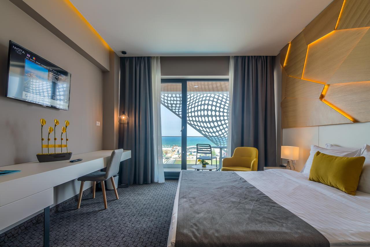 Nyota Hotel & Conference Center Mamaia Esterno foto