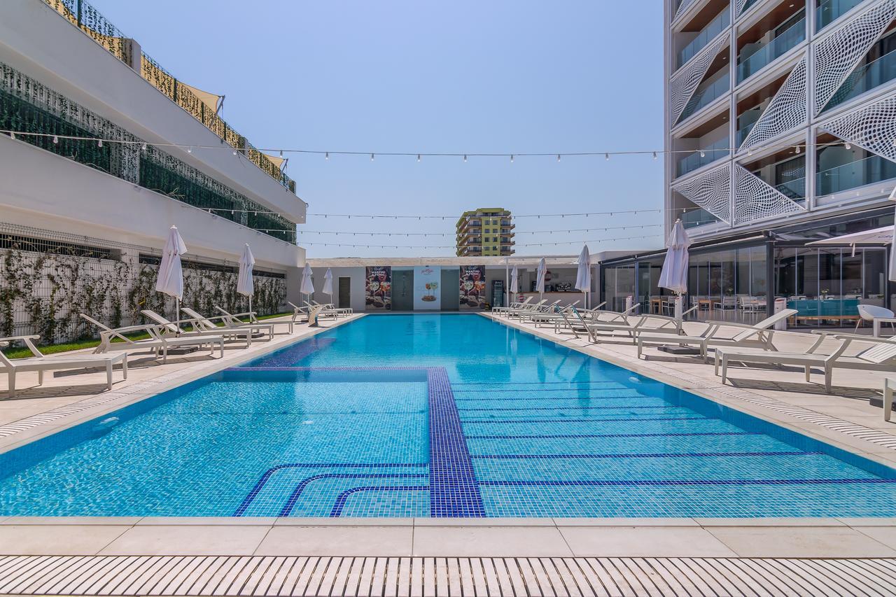 Nyota Hotel & Conference Center Mamaia Esterno foto