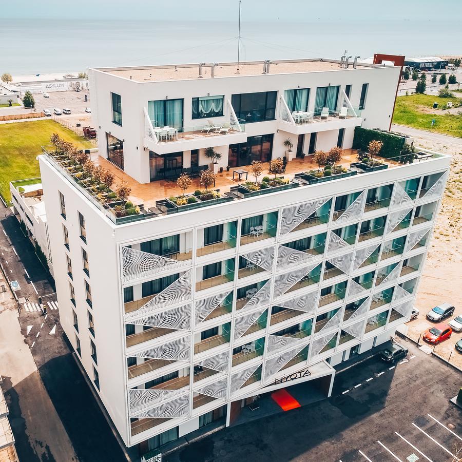 Nyota Hotel & Conference Center Mamaia Esterno foto